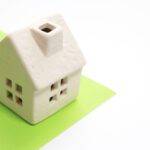 現場で感じる任意売却・競売の増減動向